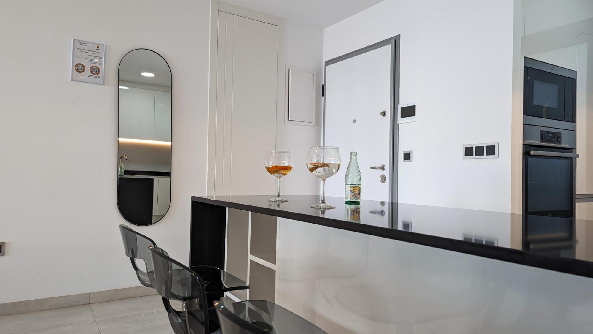 Sunset Waves Luxury Apartment Benidorm Esterno foto